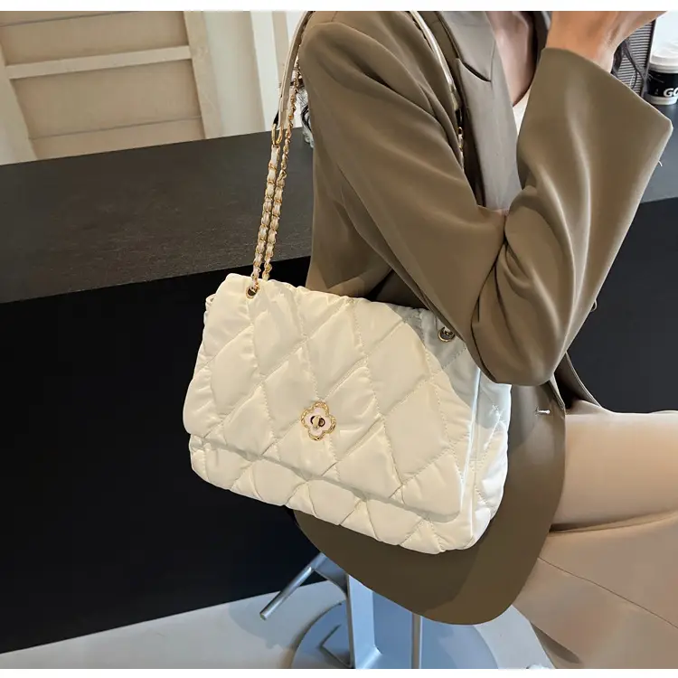 Pink Rhombic Chain Shoulder Bag for Women — feature 23