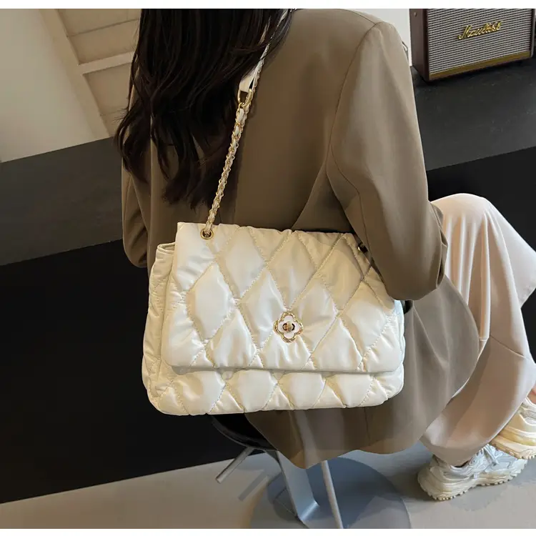 Pink Rhombic Chain Shoulder Bag for Women — feature 24