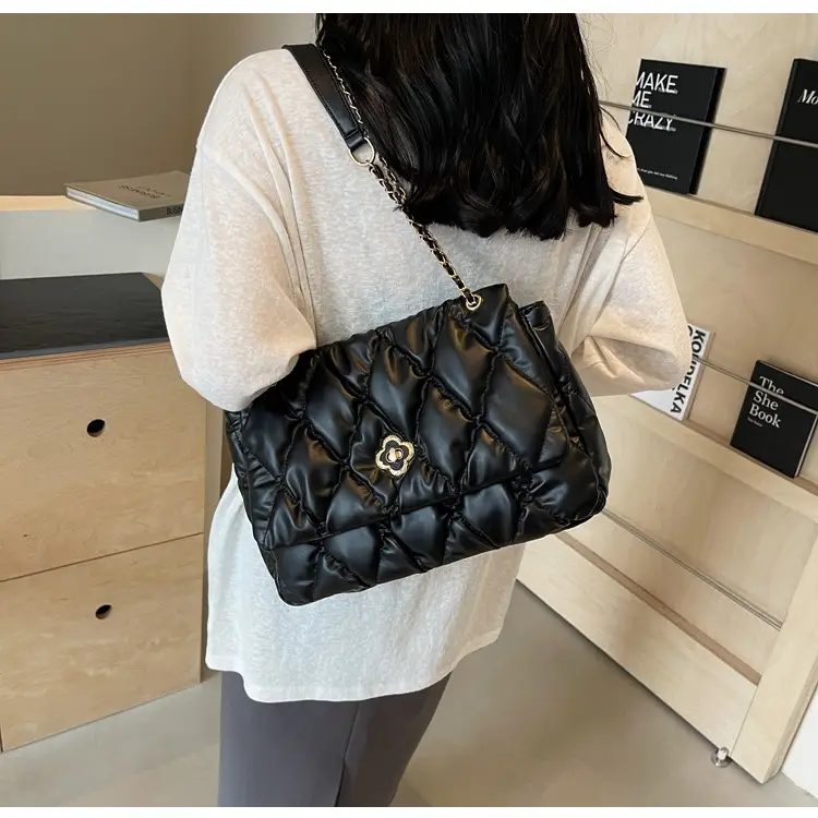Pink Rhombic Chain Shoulder Bag for Women — feature 30