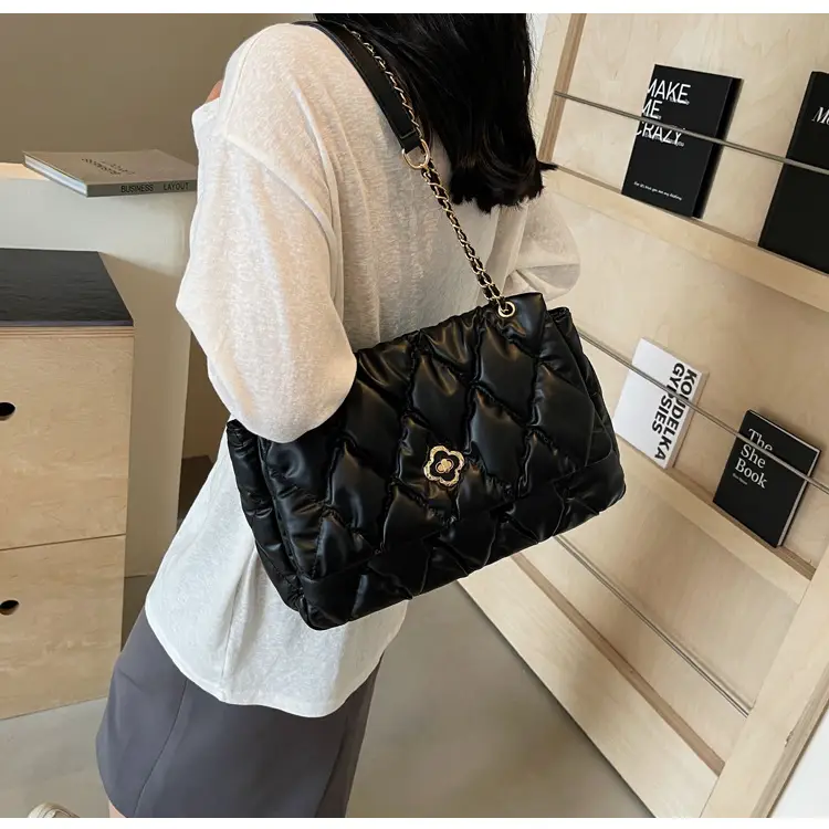 Pink Rhombic Chain Shoulder Bag for Women — feature 31