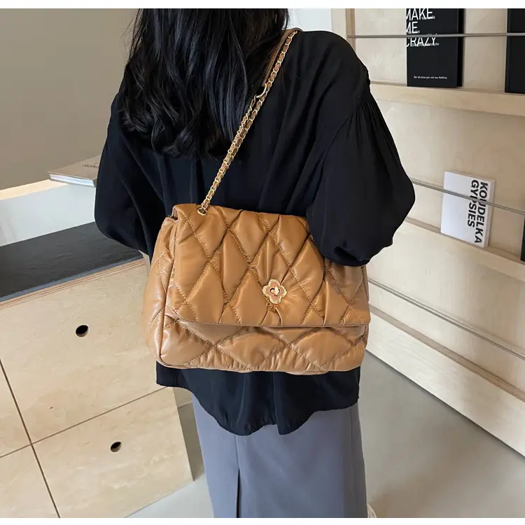 Pink Rhombic Chain Shoulder Bag for Women — feature 34