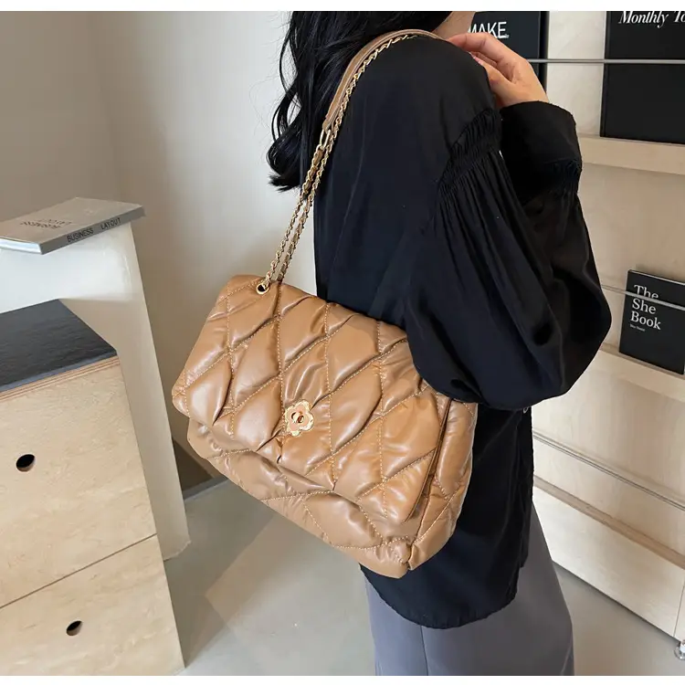 Pink Rhombic Chain Shoulder Bag for Women — feature 35