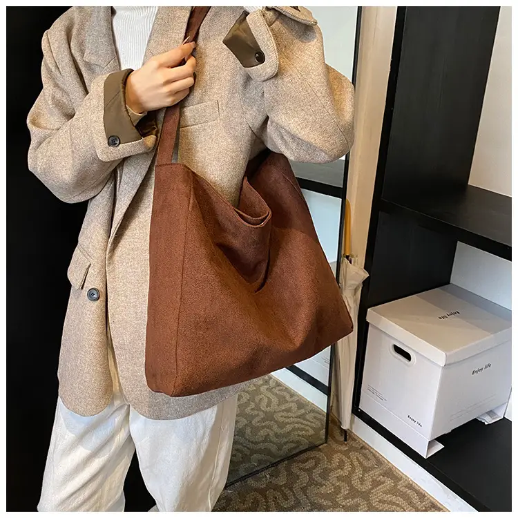 2024 New Arrival Black Suede Underarm Bag with Wide Strap — feature 9