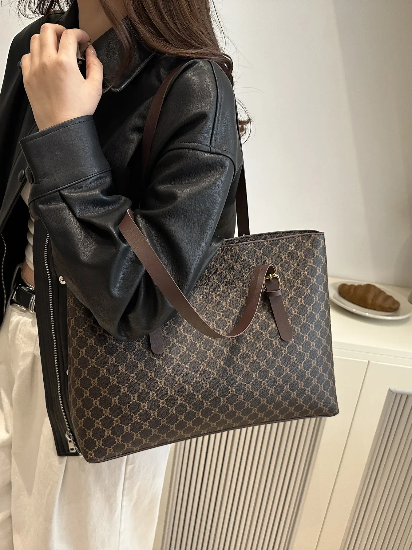 Large Capacity Women's Brown Monogram Tote Bag