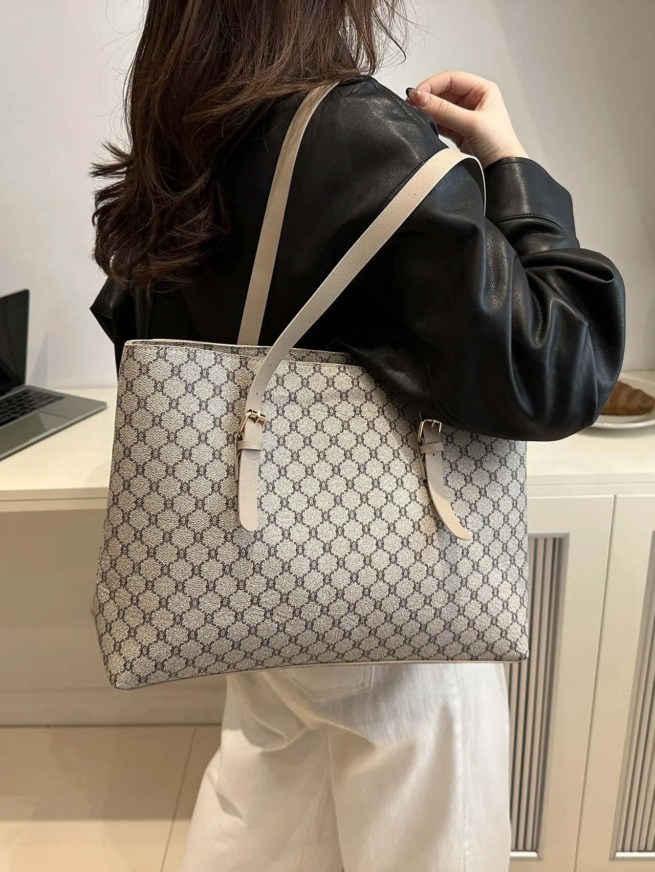 Large Capacity Women's Brown Monogram Tote Bag