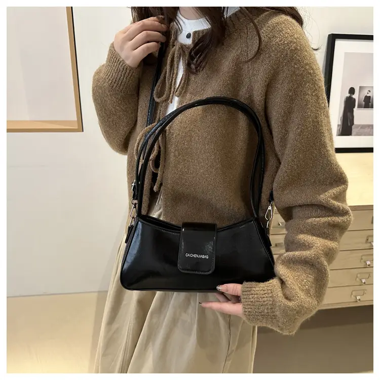 Women's White Shoulder Bag 2024 Winter Western Style — feature 18