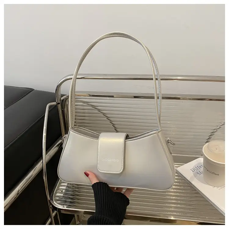 Women's White Shoulder Bag 2024 Winter Western Style - Image 5