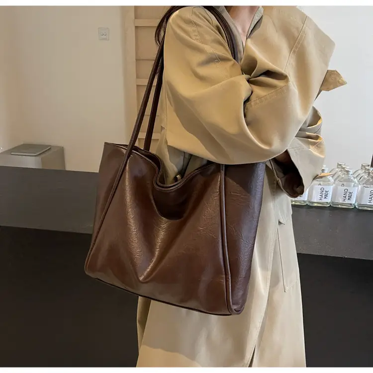 Brown Leather Tote Bag for Women Large Capacity Shoulder Bag — feature 14