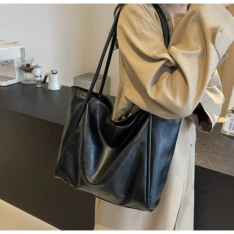 Brown Leather Tote Bag for Women Large Capacity Shoulder Bag — feature 18