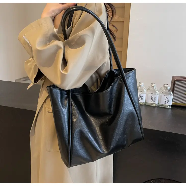 Brown Leather Tote Bag for Women Large Capacity Shoulder Bag — feature 22