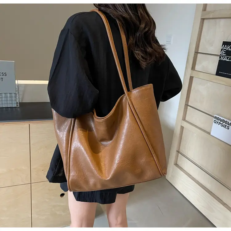Brown Leather Tote Bag for Women Large Capacity Shoulder Bag — feature 32