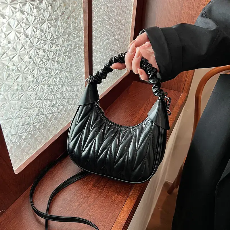 2024 New Pleated Shoulder Crossbody Bag Cream - Image 9