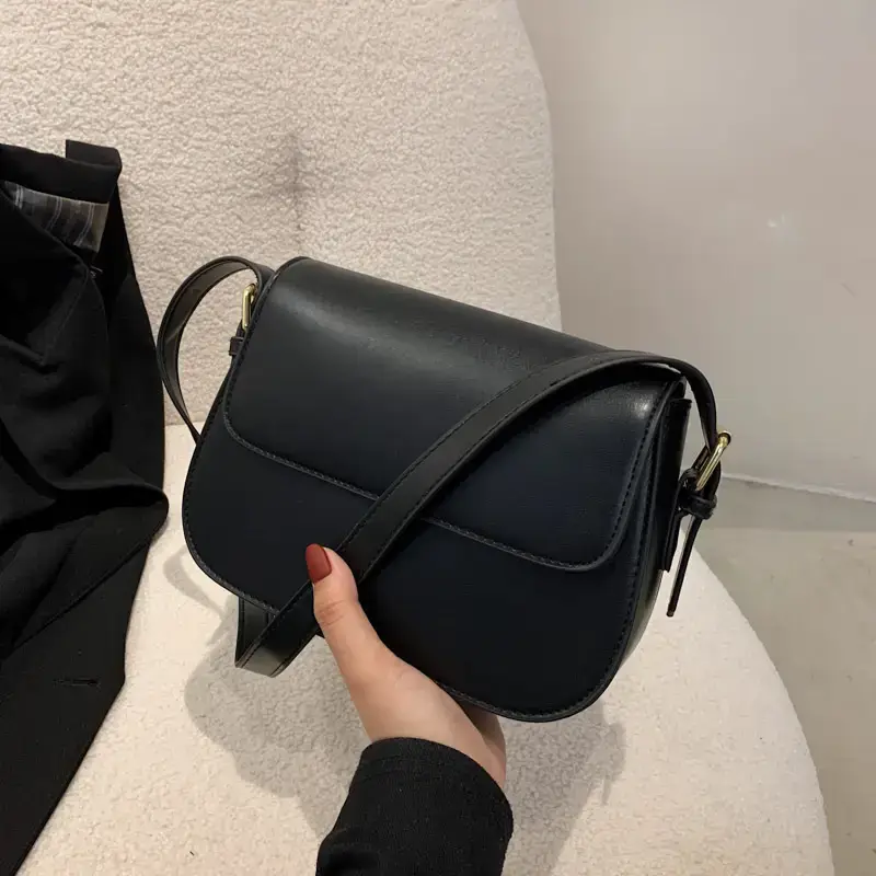 White Retro Crossbody Bag Women 2024 New Trendy Hong Kong Style - Image 6