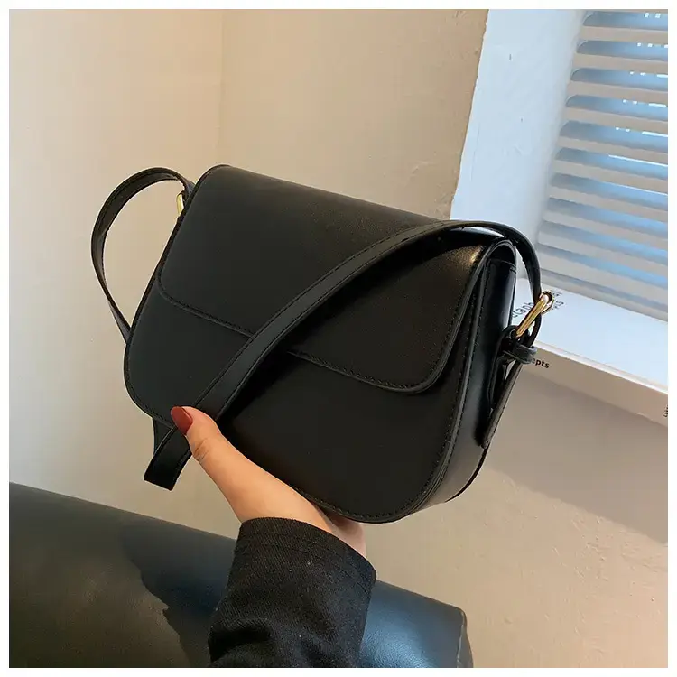 White Retro Crossbody Bag Women 2024 New Trendy Hong Kong Style — feature 19