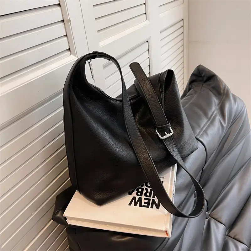 Women's Large Capacity Black Shoulder Bag 2024 - Image 6