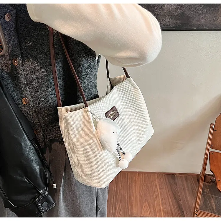 Women's Large Capacity Shoulder Bag with Bear Charm — feature 13