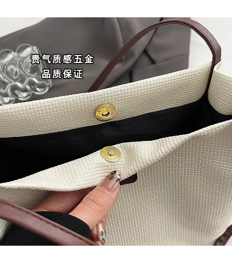 Women's Large Capacity Shoulder Bag with Bear Charm — feature 3