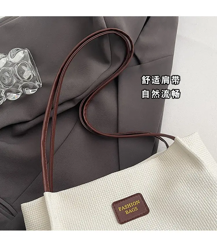 Women's Large Capacity Shoulder Bag with Bear Charm — feature 4