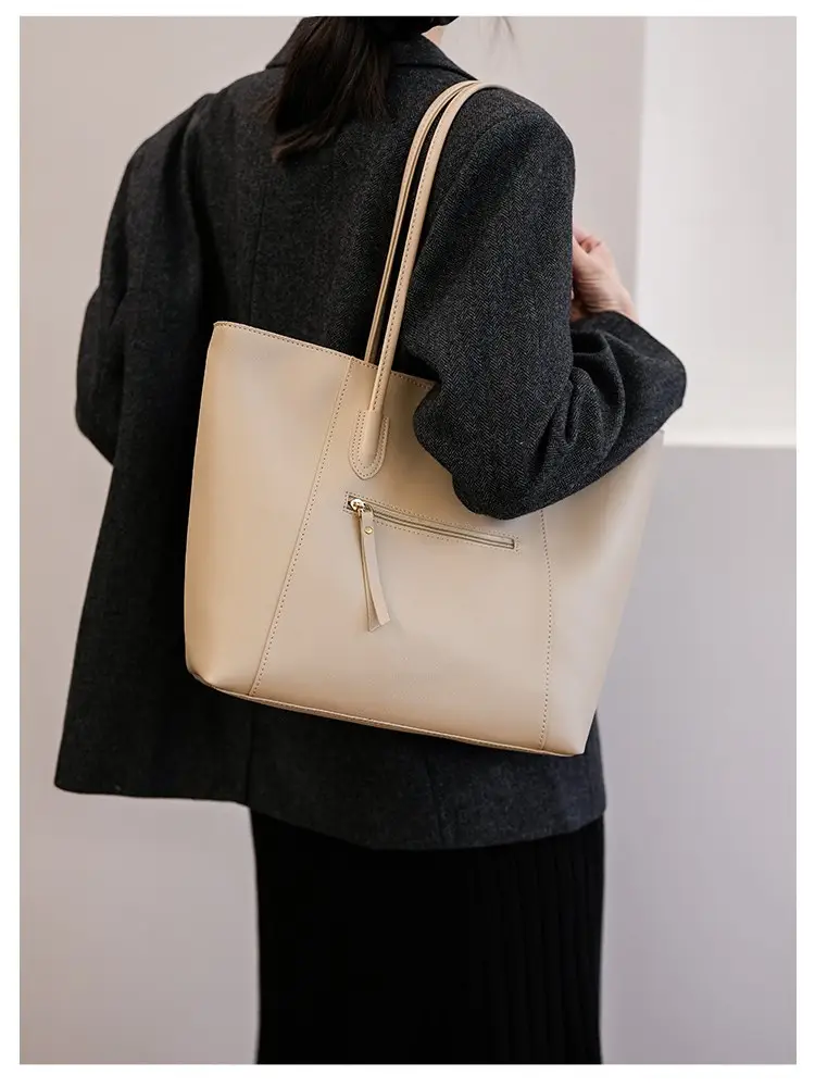 Women's Brown Leather Tote Bag Large Capacity Shoulder Handbag - Image 8