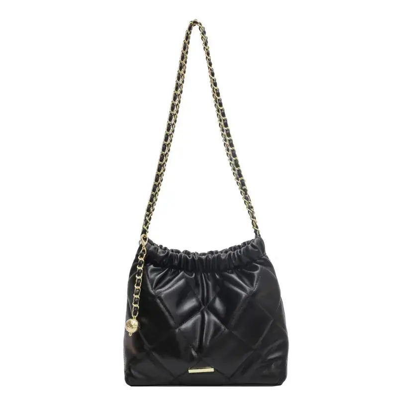Women's Cream Quilted Chain Shoulder Bag 2023 - Image 8