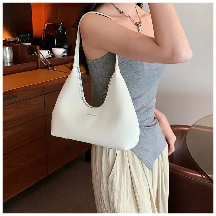 2023 New Women's Black One-Shoulder Handbag — feature 17
