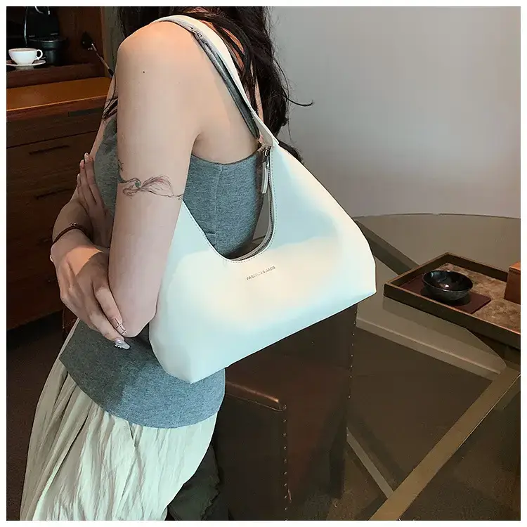 2023 New Women's Black One-Shoulder Handbag — feature 18