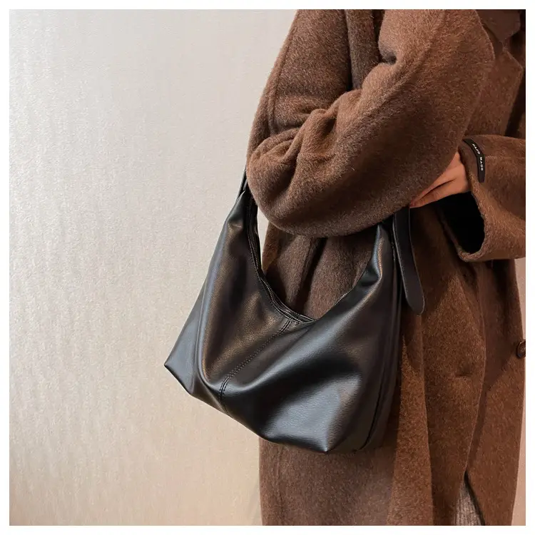 Black Leather Shoulder Messenger Bag for Women 2024 — feature 15