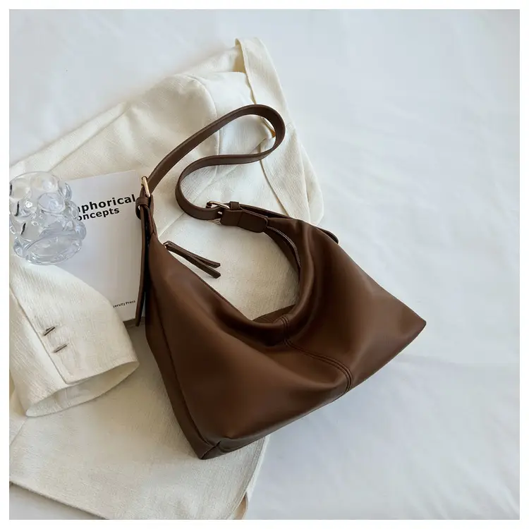 Black Leather Shoulder Messenger Bag for Women 2024 - Image 2