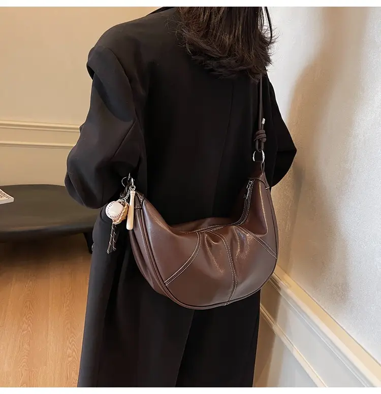 Brown Leather Retro Commuter Bag for Women — feature 15