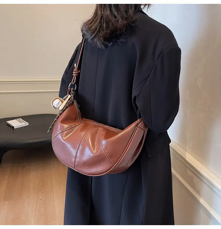 Brown Leather Retro Commuter Bag for Women — feature 20