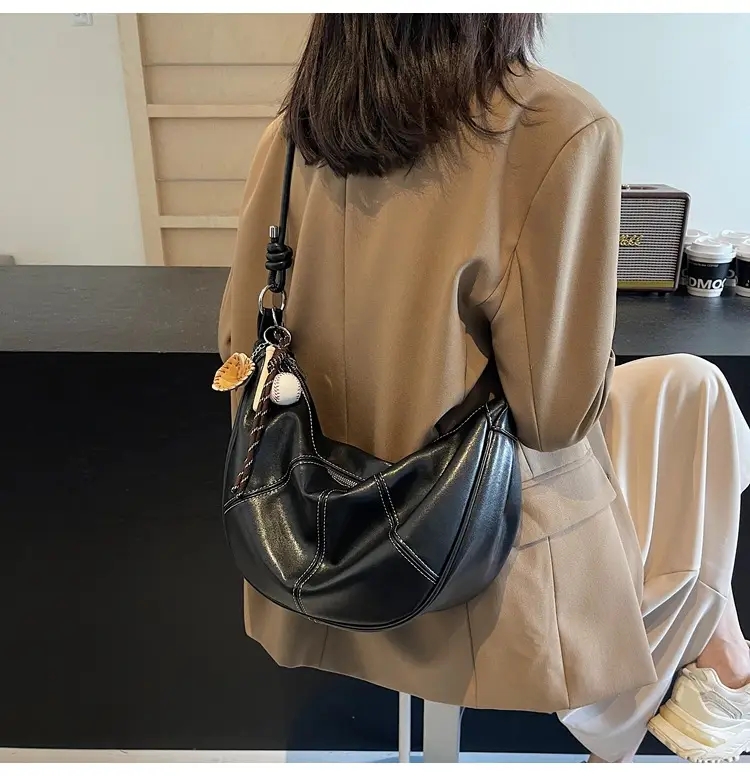 Brown Leather Retro Commuter Bag for Women — feature 24
