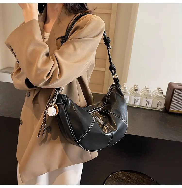Brown Leather Retro Commuter Bag for Women — feature 26