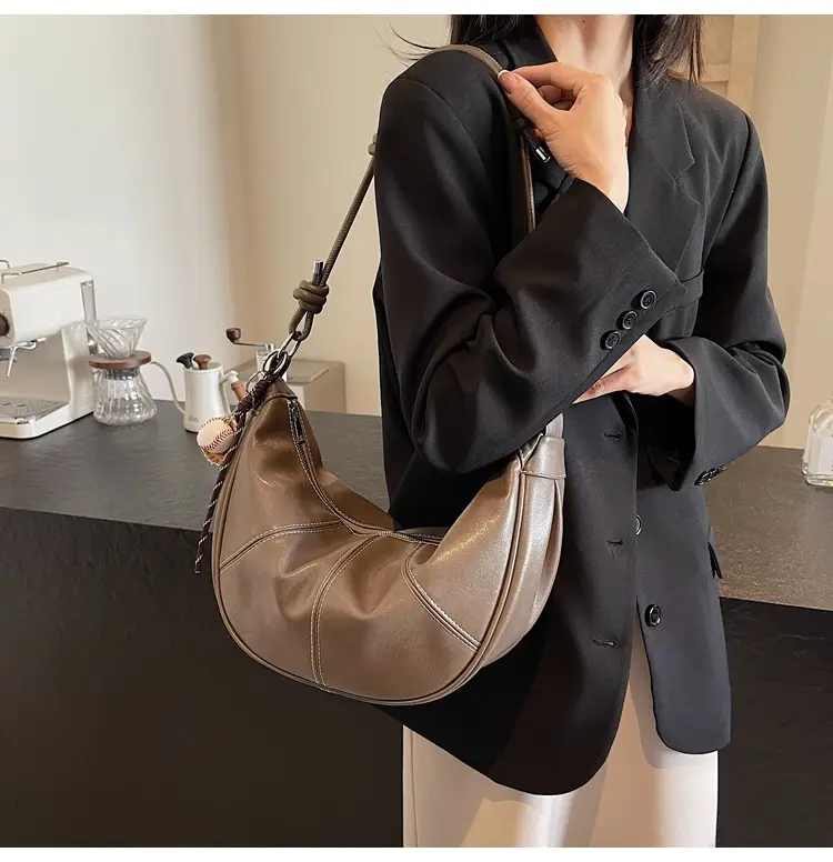 Brown Leather Retro Commuter Bag for Women — feature 29