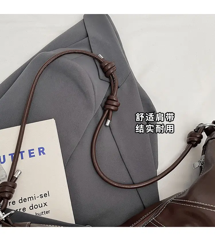 Brown Leather Retro Commuter Bag for Women — feature 5