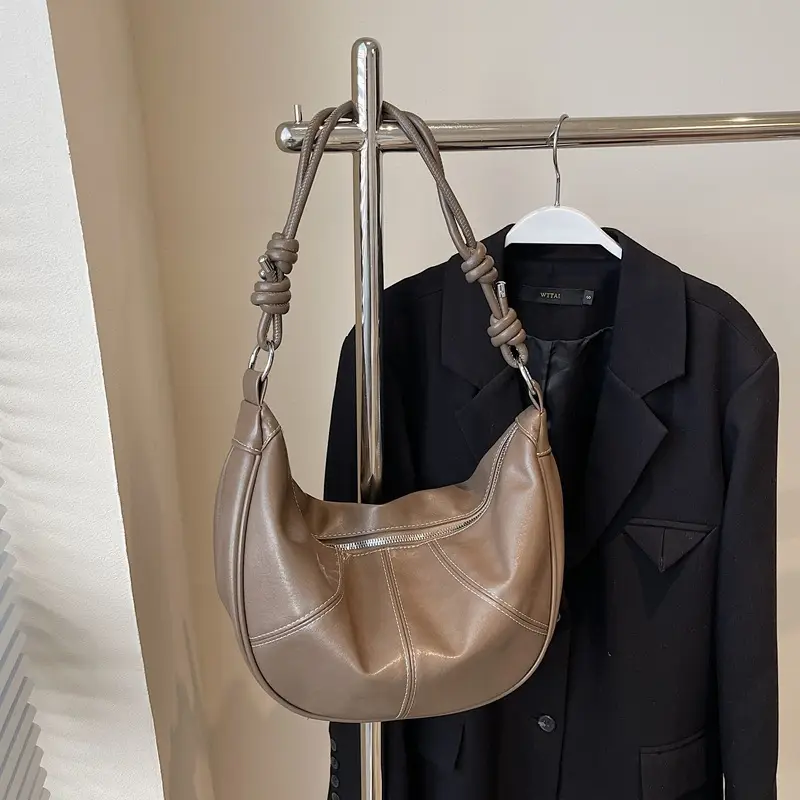 Brown Leather Retro Commuter Bag for Women - Image 2