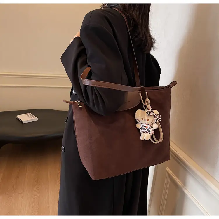Women's 2025 Casual Shoulder Bag with Flower Charm — feature 24