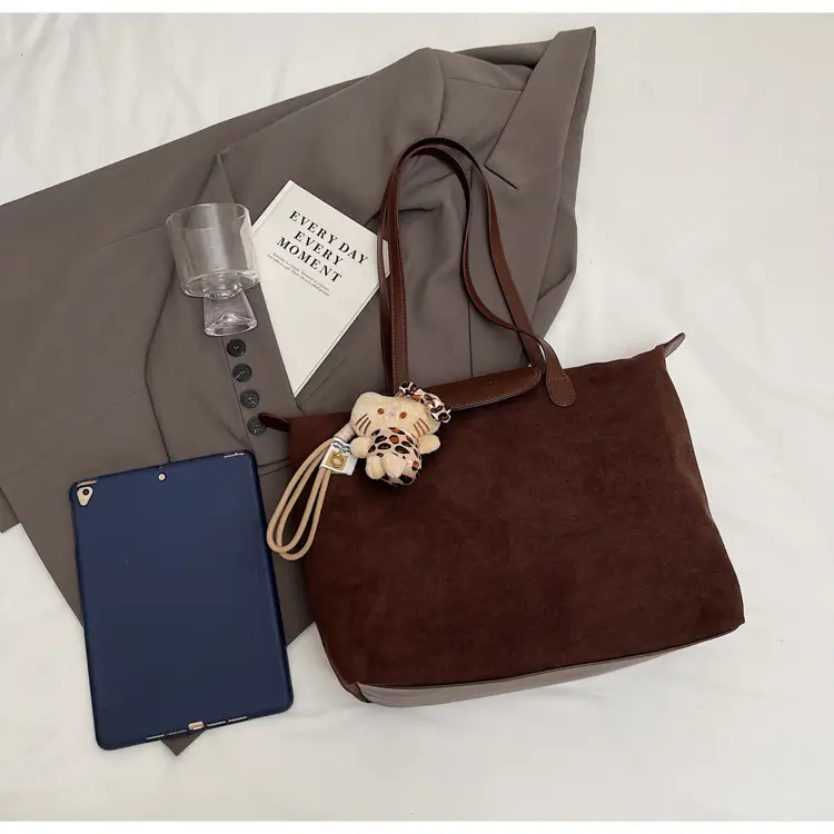Women's 2025 Casual Shoulder Bag with Flower Charm — feature 34