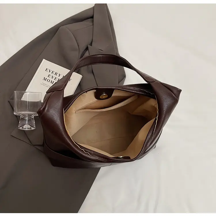Women Brown Leather Shoulder Bag 2024 Summer — feature 28