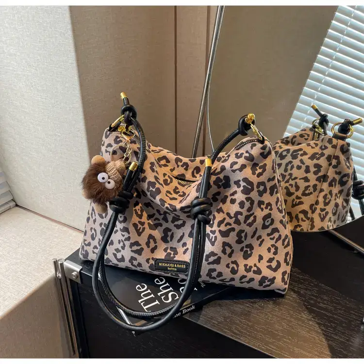 Leopard Tote Bag Women Large Capacity Shoulder Bag 2024 — feature 20