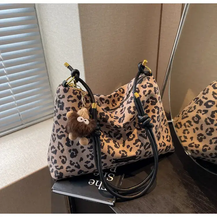 Leopard Tote Bag Women Large Capacity Shoulder Bag 2024 — feature 21