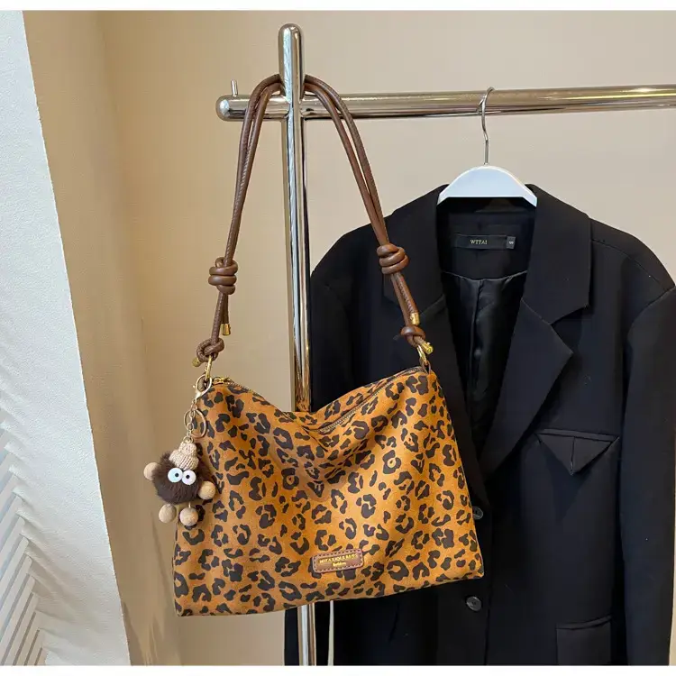 Leopard Tote Bag Women Large Capacity Shoulder Bag 2024 — feature 23