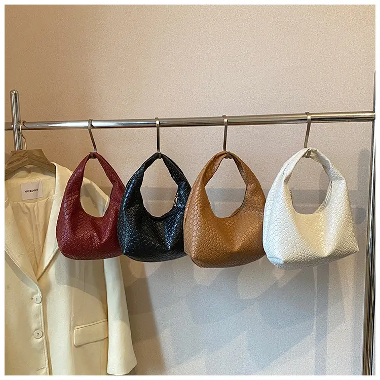 Red Embossed Women's Shoulder Bag with Woven Texture — feature 2