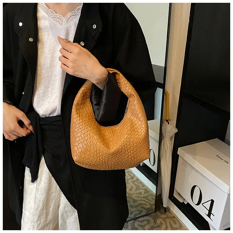 Red Embossed Women's Shoulder Bag with Woven Texture — feature 21