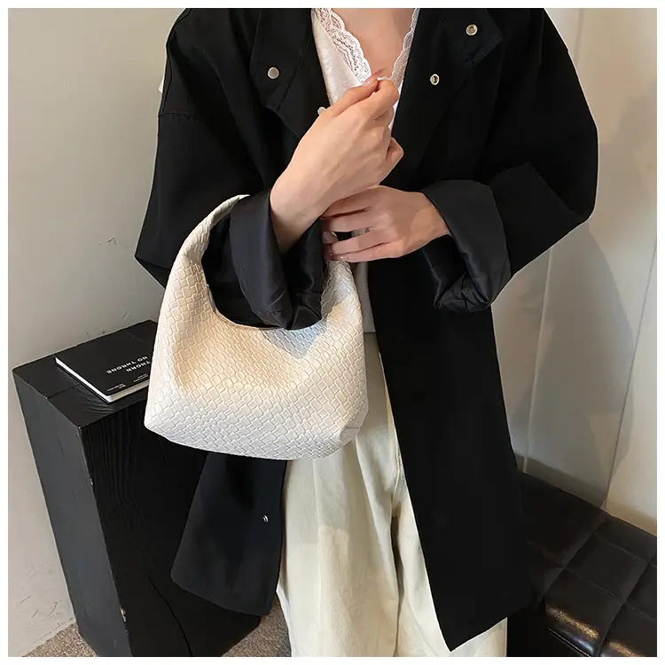 Red Embossed Women's Shoulder Bag with Woven Texture — feature 24