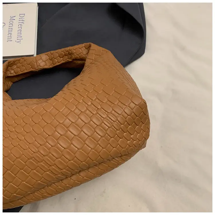 Red Embossed Women's Shoulder Bag with Woven Texture — feature 36