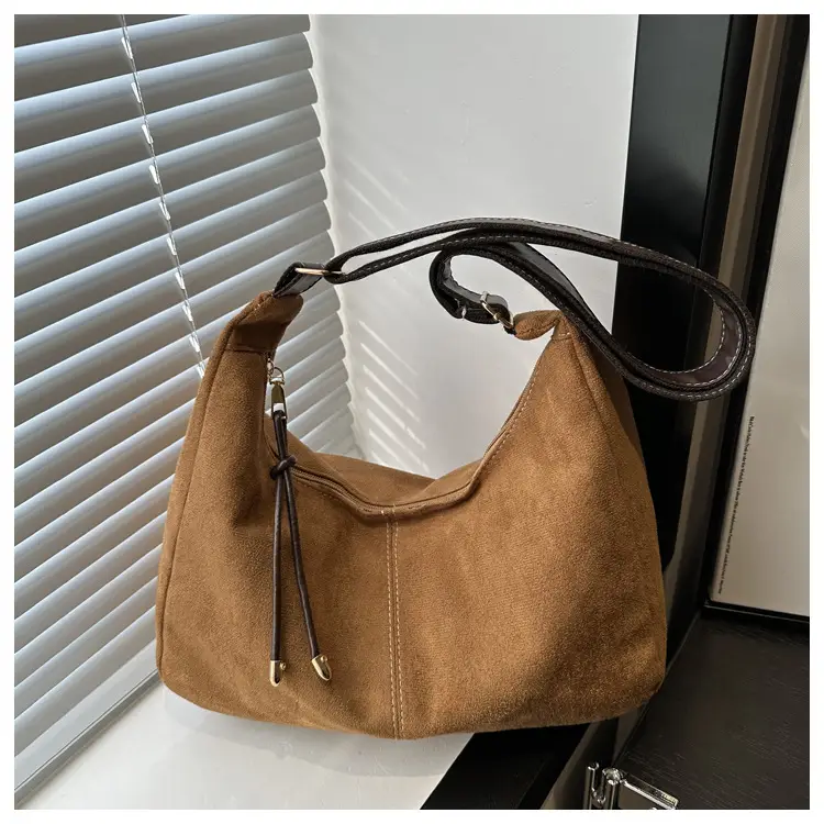 Women's 2024 Casual Shoulder Bag Black White Large Capacity — feature 10