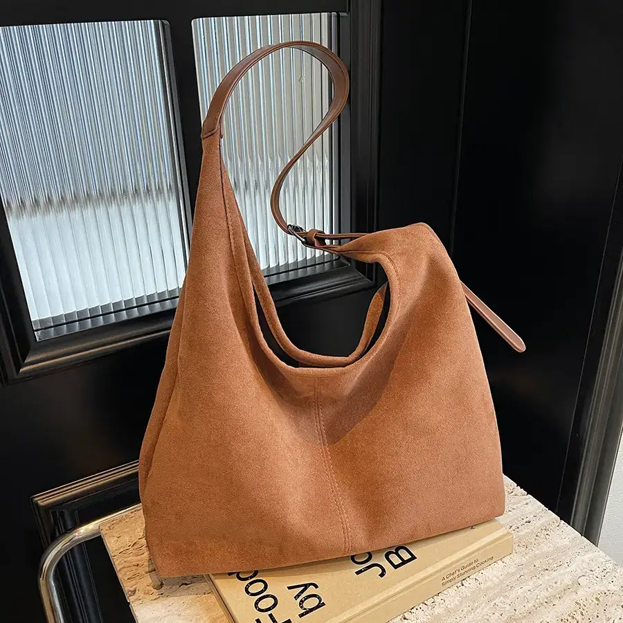 Black Suede Shoulder Bag with Zip Closure - Image 5