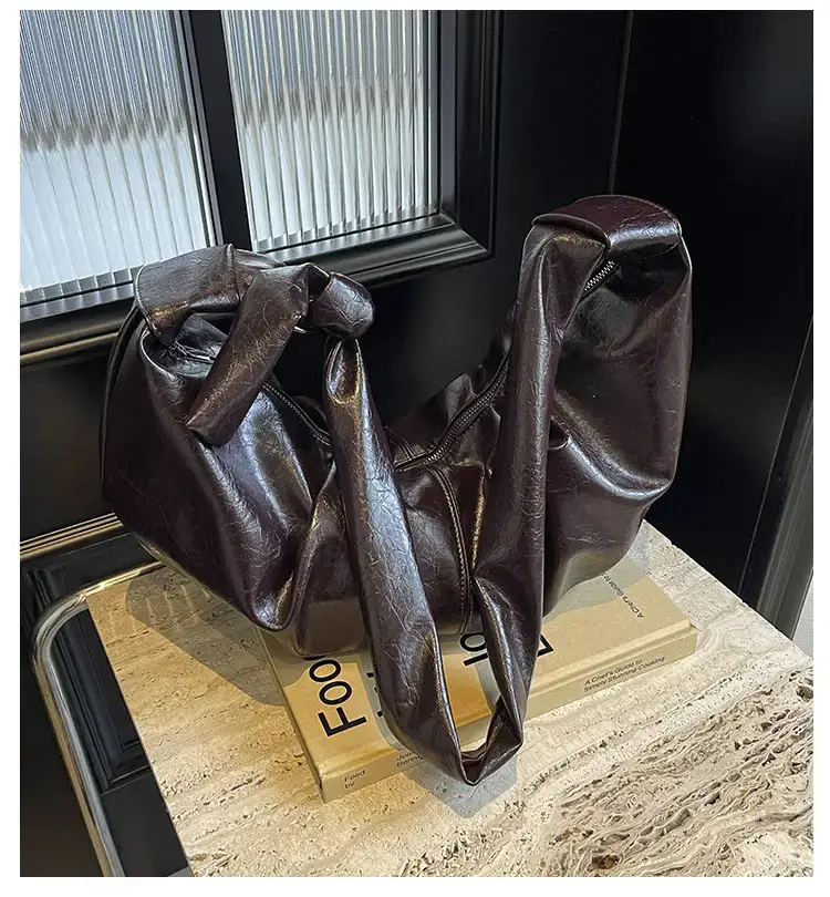 Nude Leather One-shoulder Crossbody Bag for Women — feature 1