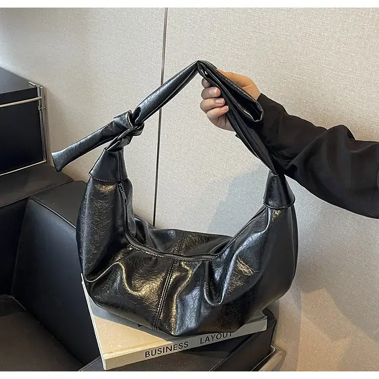 Nude Leather One-shoulder Crossbody Bag for Women — feature 17
