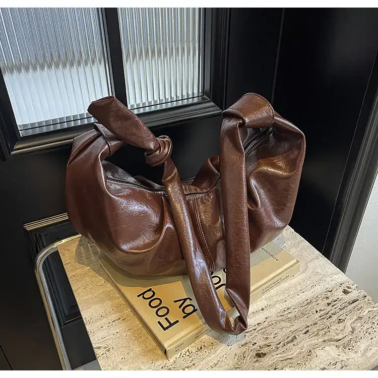 Nude Leather One-shoulder Crossbody Bag for Women — feature 21